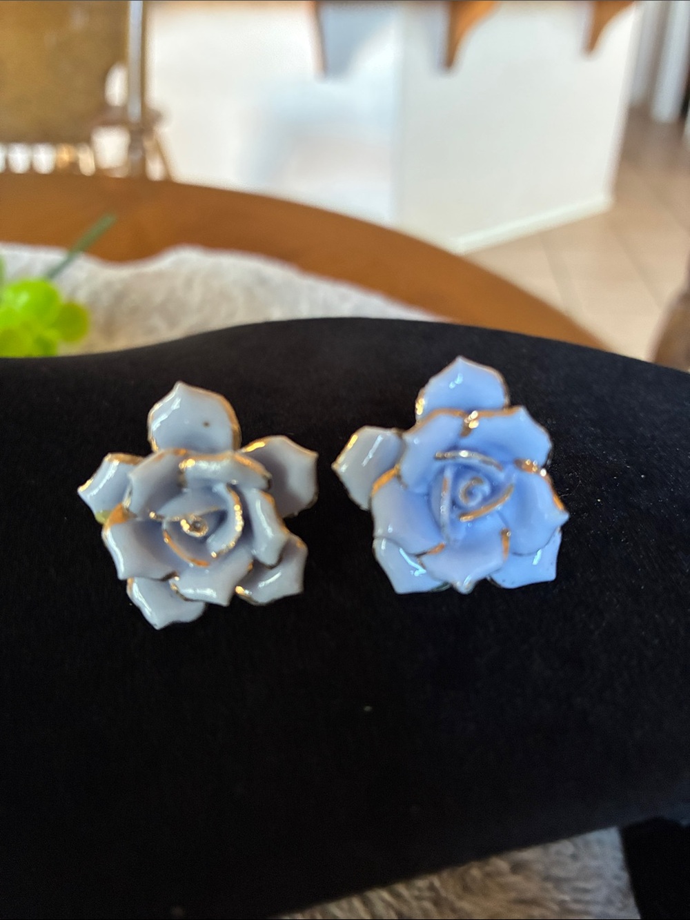Delicate Floral Rose Stud Earrings - Blue
